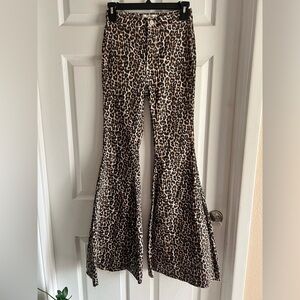 25 Free People Rare Leopard Print Float On Flares Animal Denim Cotton Stretch